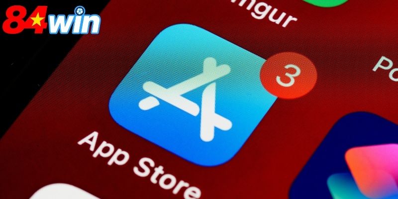 Người chơi cần tải app thông qua các kênh chính thức